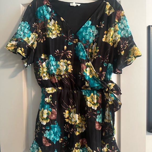 Entro Black Green Yellow Floral One Piece Romper Size Large Excellent Used Cond - Picture 2 of 5